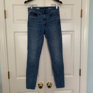 Gap - high rise skinny jeans, distressed size 28R